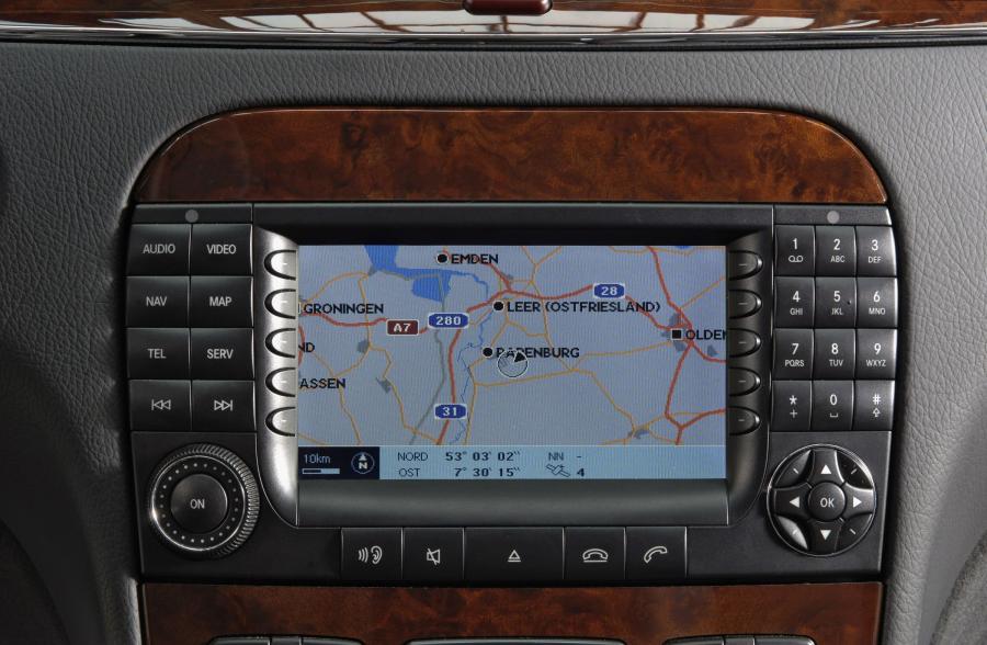  Mercedes-Benz S-Class 2000 года  (фото 13 из 42)